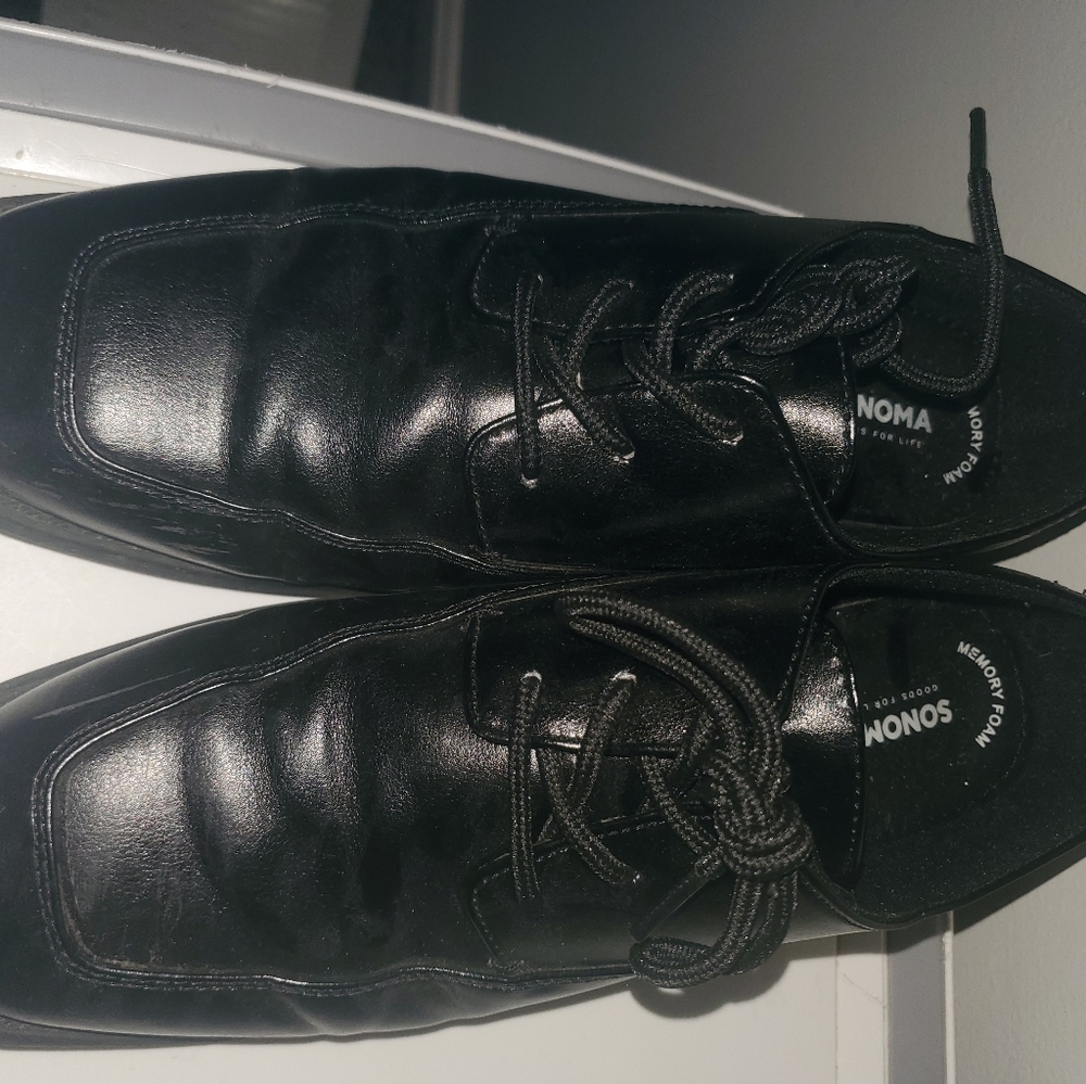 Boys Sonoma dress shoes